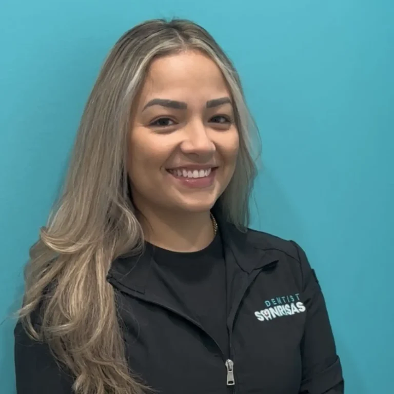 Angie Medina Dentist Sonrisas
